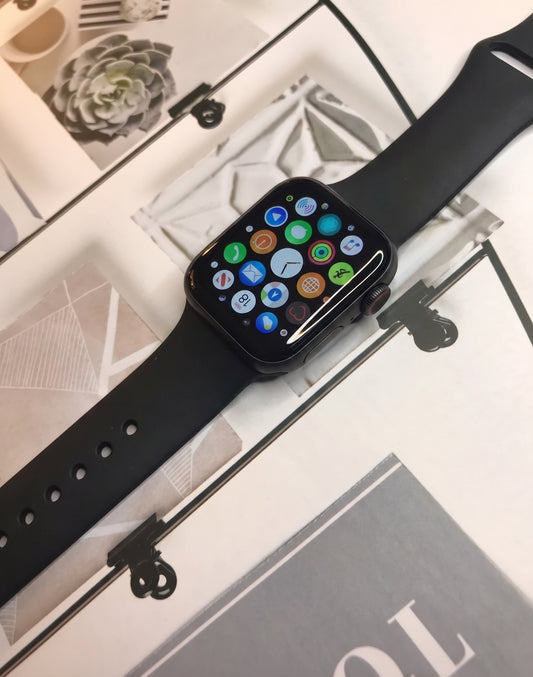 Montre Connectée SERIE 10 — Appels, WhatsApp & Santé au Poignet